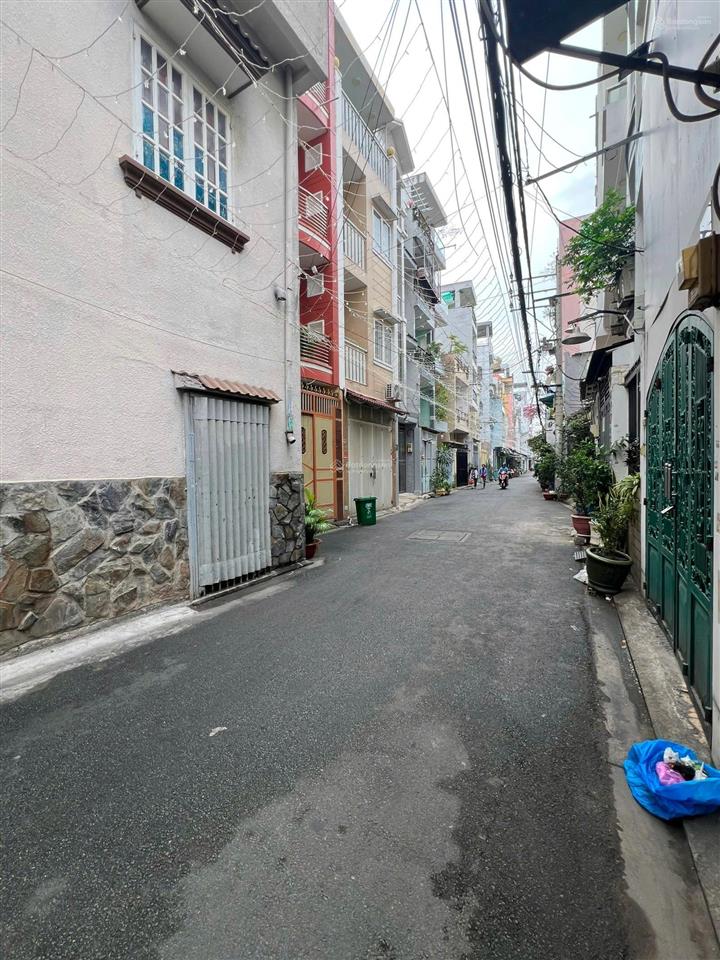 Bán nhà hxh phân lô huỳnh văn bánh 38,4m2 (3x13m)  1t1l có 2pn 2wc. giá rẻ nhất khu này