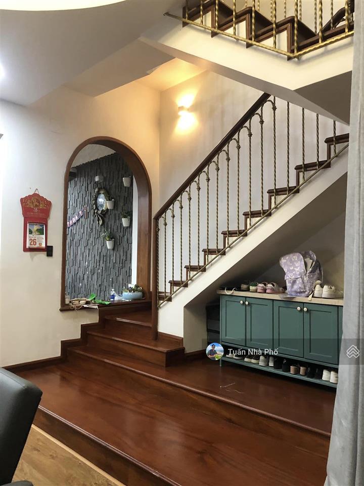 Biệt thự mini 94m2 (7.2x12.5m) huỳnh văn bánh p11 phú nhuận  1t3l, 5pn 4wc, nội thất gỗ cao cấp
