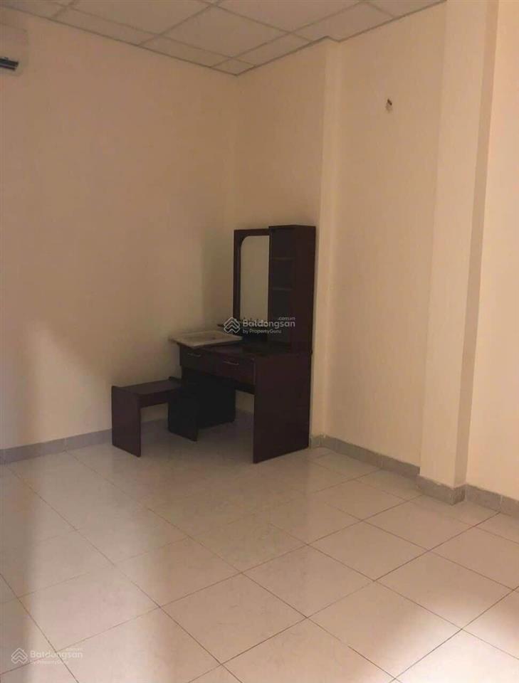 Cần bán nhà dương bá trạc quận 8