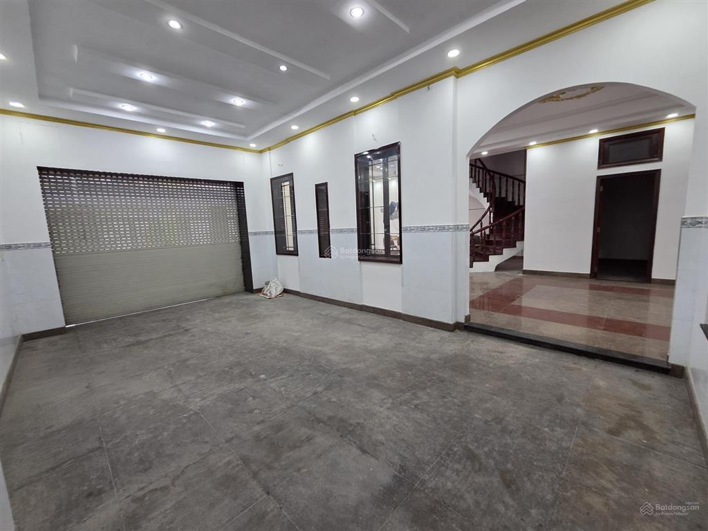 Biệt thự mơ ước mọi nhà trung tâm tên lửa view công viên chim hót líu lo, 12x20m, 2 tầng  5pn