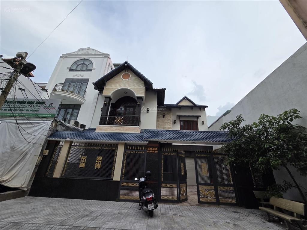 Biệt thự mơ ước mọi nhà trung tâm tên lửa view công viên chim hót líu lo, 12x20m, 2 tầng  5pn