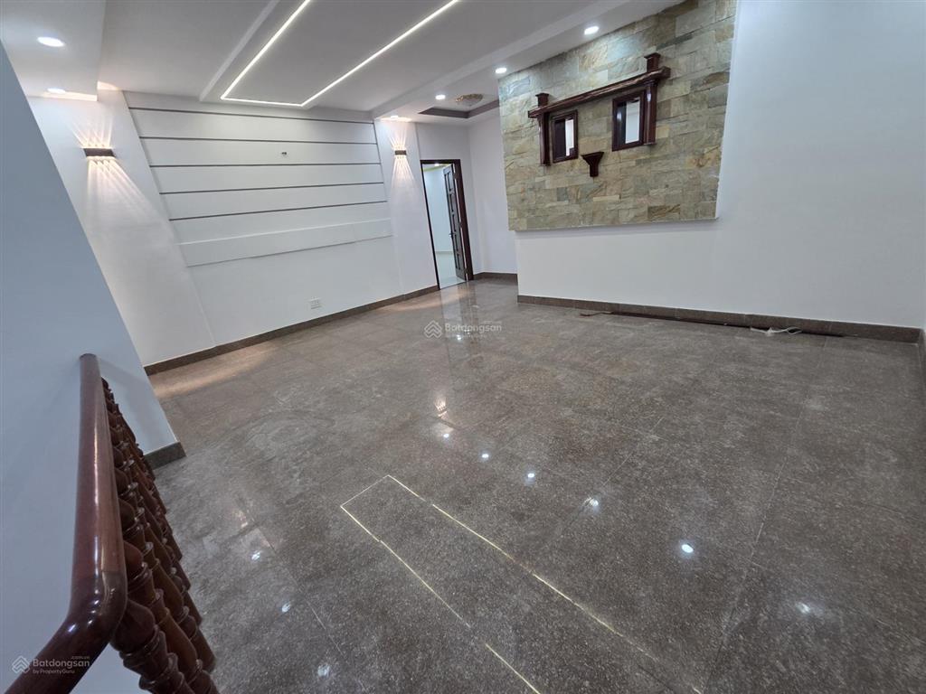 Biệt thự mơ ước mọi nhà trung tâm tên lửa view công viên chim hót líu lo, 12x20m, 2 tầng  5pn