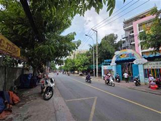 Tòa nhà 3 mặt tiền hương lộ 2 ngay coop mart, diện tích lớn 300m2, ngang 10, hầm 7 tầng, thang máy