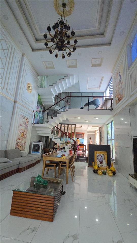 Nhà mới lô góc 2 mặt tiền kinh doanh sầm uất an dương vương gần sát võ văn kiệt  5,5x24m, 5 tầng