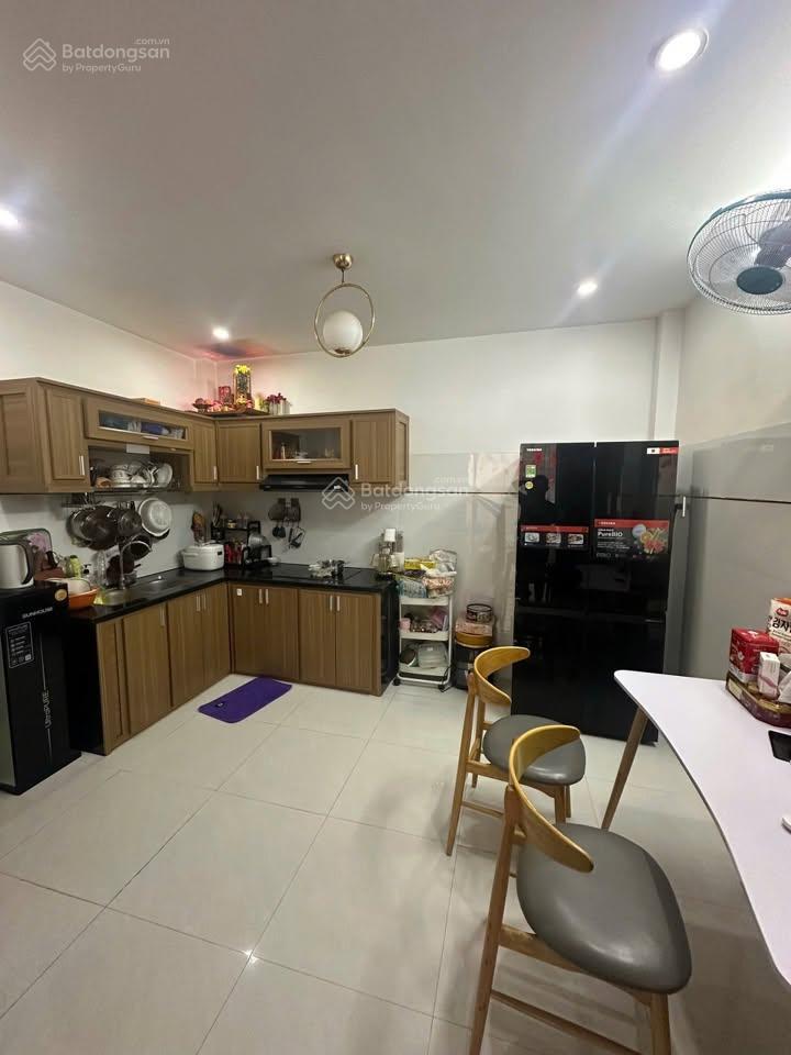Bán nhà hẻm rộng hoàng văn thụ, full nội thất