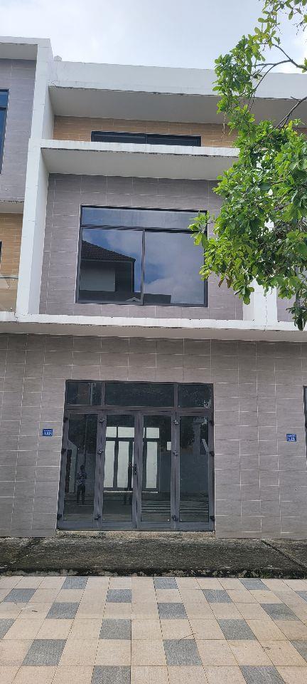 Nhà đẹp 5x18.5m, trệt 3 lầu, khu dân cư hiện hữu gần cao đẳng dầu khí, sư phạm bà rịa