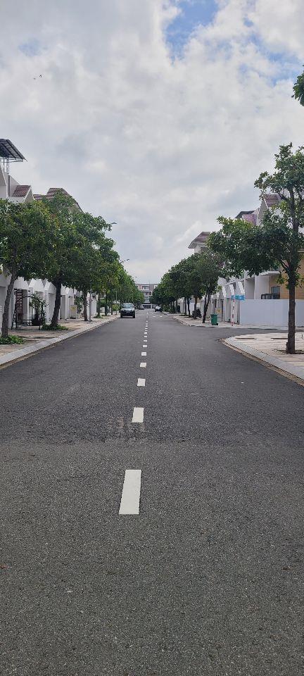 Nhà đẹp 5x18.5m, trệt 3 lầu, khu dân cư hiện hữu gần cao đẳng dầu khí, sư phạm bà rịa