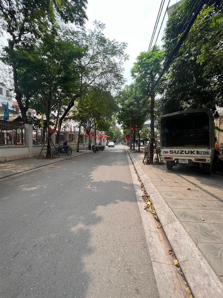 Hiếm! mặt phố, kinh doanh sầm uất, ô tô tránh nhau, quán thánh, ba đình.diện tích 91m mặt tiền 4m