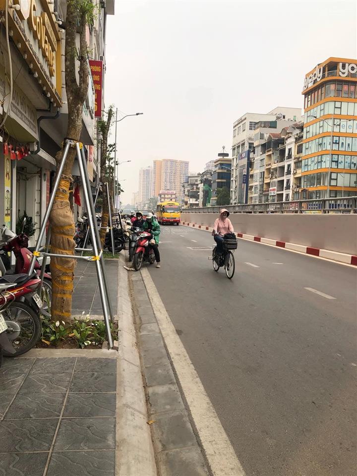 Mặt phố kim đồng hoàng mai. dt 70m 6 tầng giá 29,8 tỷ.vị trí đắc địa, kinh doanh đỉnh.