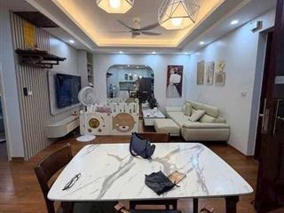 Chung cư Hoàng Quốc Việt, căn 3 ngủ 80m, giá 6 tỷ (083.848.9898)