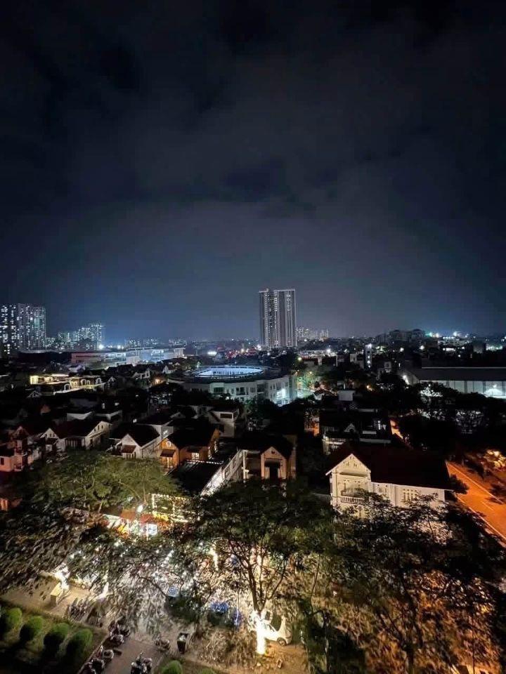 Chung cư Hoàng Quốc Việt, căn 3 ngủ 80m, giá 6 tỷ (083.848.9898)