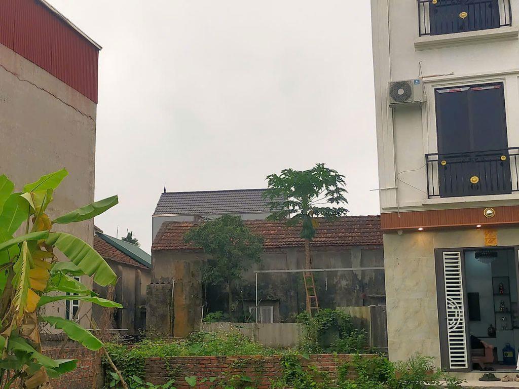 Chính chủ cần bán mảnh đất Tổ 13 Đồng Mai, gần ngay vành đai 4. 