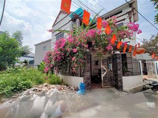 Bán đất thị trấn Chúc Sơn, Chương Mỹ. DT 93m2, giá rẻ 3.35 tỷ. 