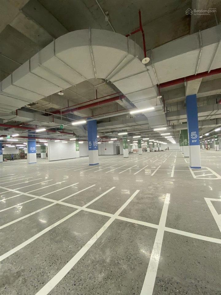 Cho thuê văn phòng tại lotte mall lạc long quân, giá 868 nghìn/m2/th chưa gồm pdvu dt 1400 m2