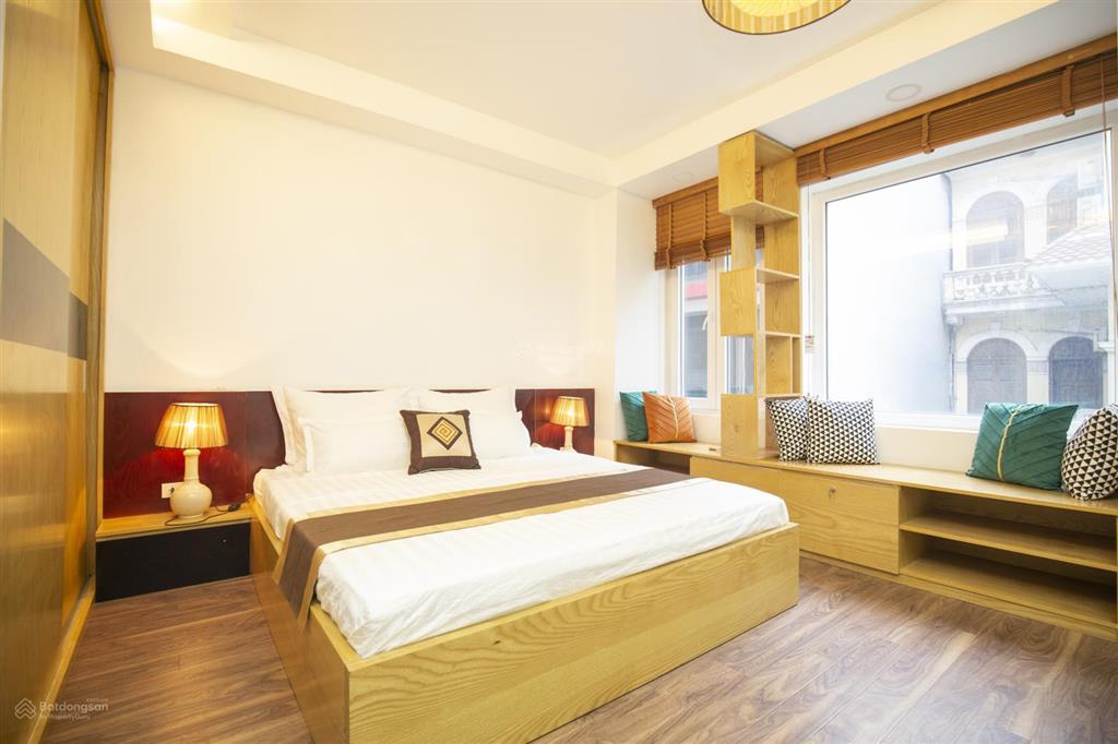 1 ngủ  85m2  view hồ  950 usd/tháng  tòa sumitomo 12  a11  535 kim mã
