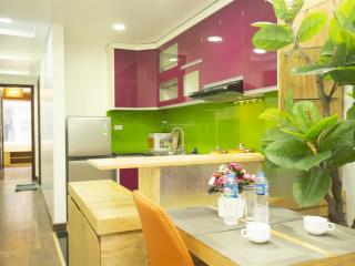 1 ngủ  85m2  view hồ  950 usd/tháng  tòa sumitomo 12  a11  535 kim mã