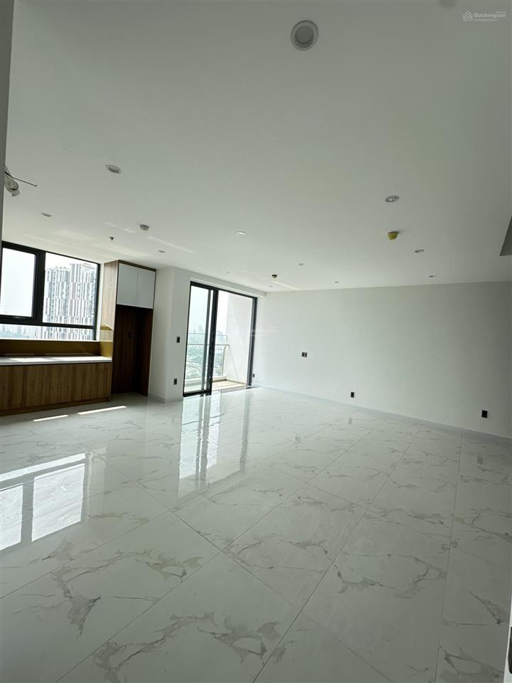 Penthouse precia nhà hoàn thiện giá chỉ 13 tỷ view siêu đẹp, giảm lộc cho khách thiện chí ạ
