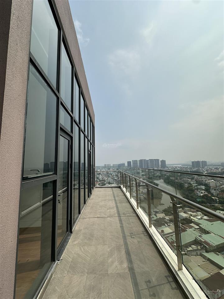 Penthouse precia nhà hoàn thiện giá chỉ 13 tỷ view siêu đẹp, giảm lộc cho khách thiện chí ạ
