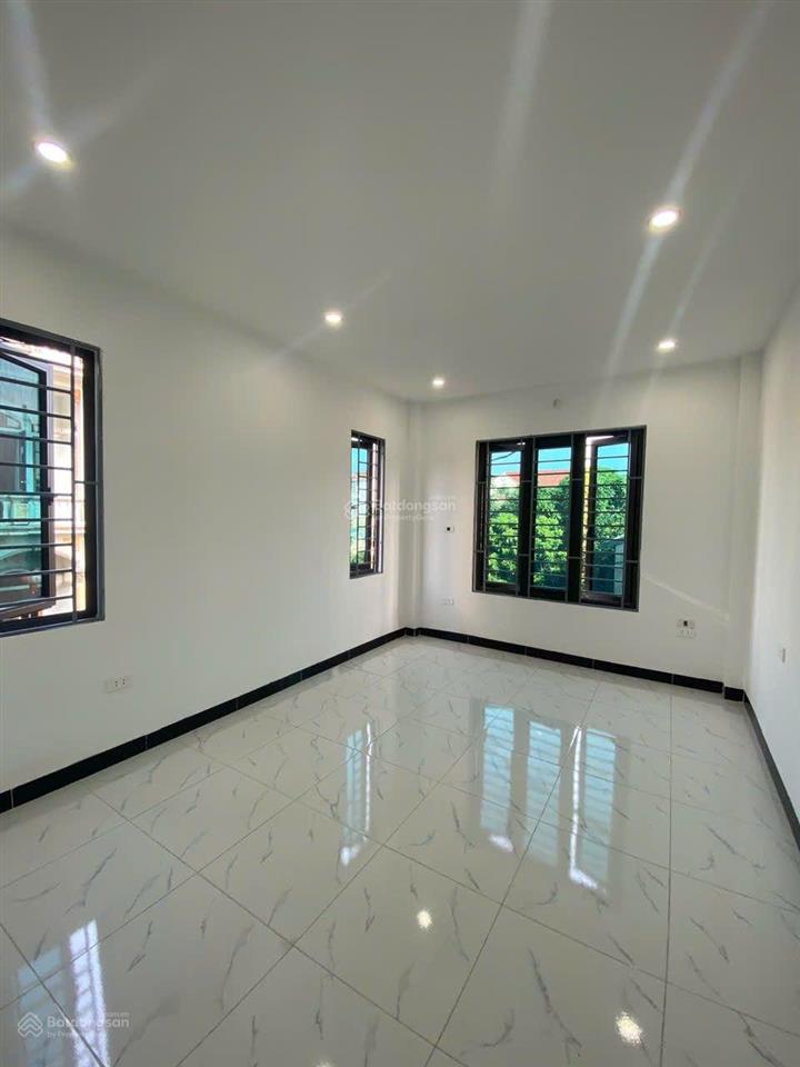 Nhà đại thanh tả thanh oai 35 m x 4 tầng giá 4,7 tỷ