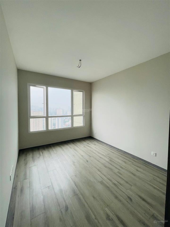 Chưa ở bất cứ một ngày nào em bán căn hộ 2 phòng ngủ s4 seasons avenue nội thất cơ bản chủ đầu tư