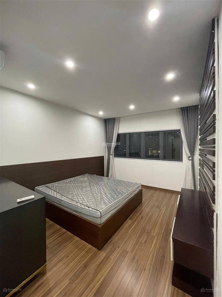 Cần cho thuê chuyển vào ở ngay căn hộ 2pn tòa tháp a chung cư mulberry lane nội thất full nhà trống