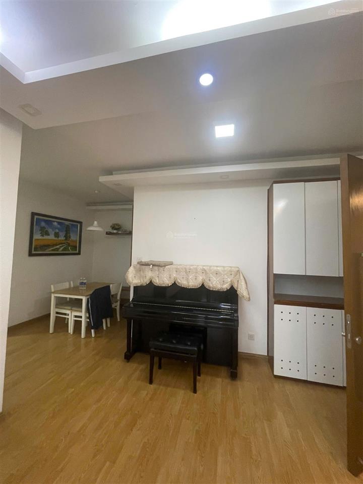 Bán căn hộ 2pn + 1 giá tốt chung cư mulberry lane còn có cả lốt đỗ xe ô tô, sẵn sổ đỏ cất két