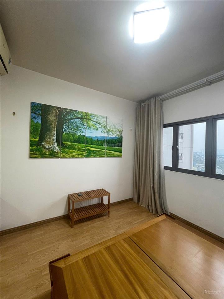 Bán căn hộ 2pn + 1 giá tốt chung cư mulberry lane còn có cả lốt đỗ xe ô tô, sẵn sổ đỏ cất két