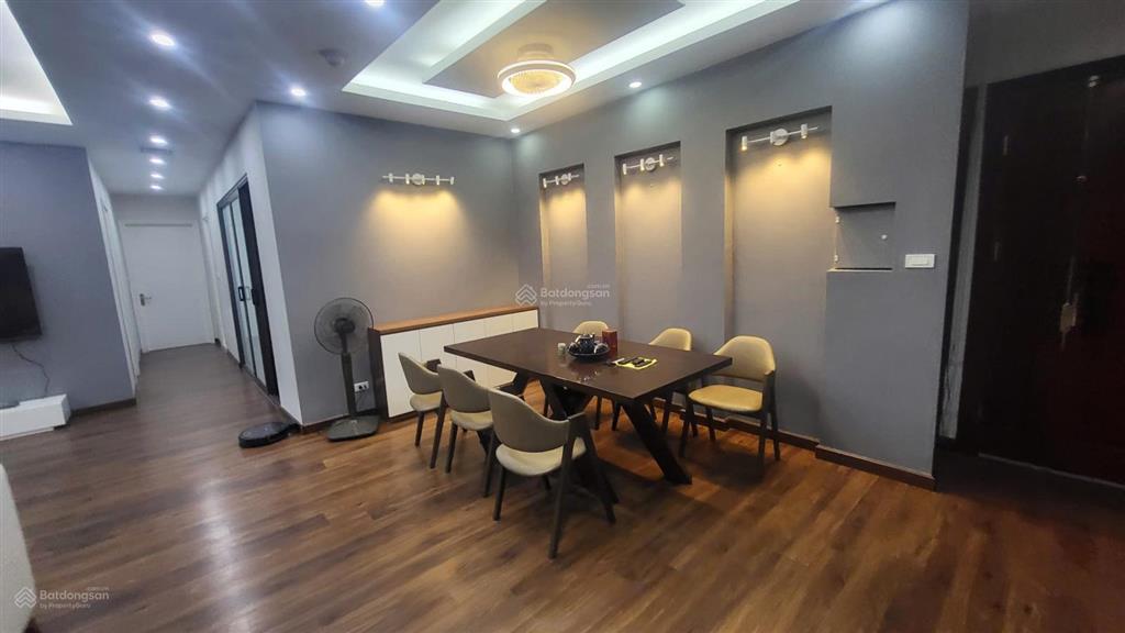 Cho thuê căn hộ 3pn diện tích 154m2 tại chung cư tsq nội thất mới tinh vừa sắm, đẹp dự án
