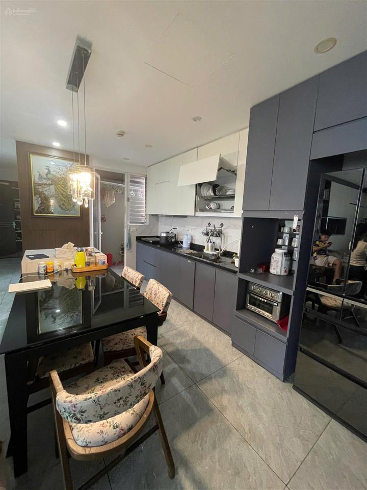 Bán căn hộ 3pn chung cư seasons avenue nội thất đẹp, view thoáng, căn góc đông nam mát mẻ
