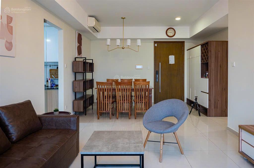Cần cho thuê vào ở đầu tháng 9 căn hộ 2pn tại mulberry lane  full đồ nội thất, hướng nam mát mẻ