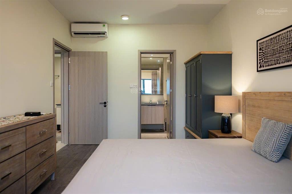 Cần cho thuê vào ở đầu tháng 9 căn hộ 2pn tại mulberry lane  full đồ nội thất, hướng nam mát mẻ