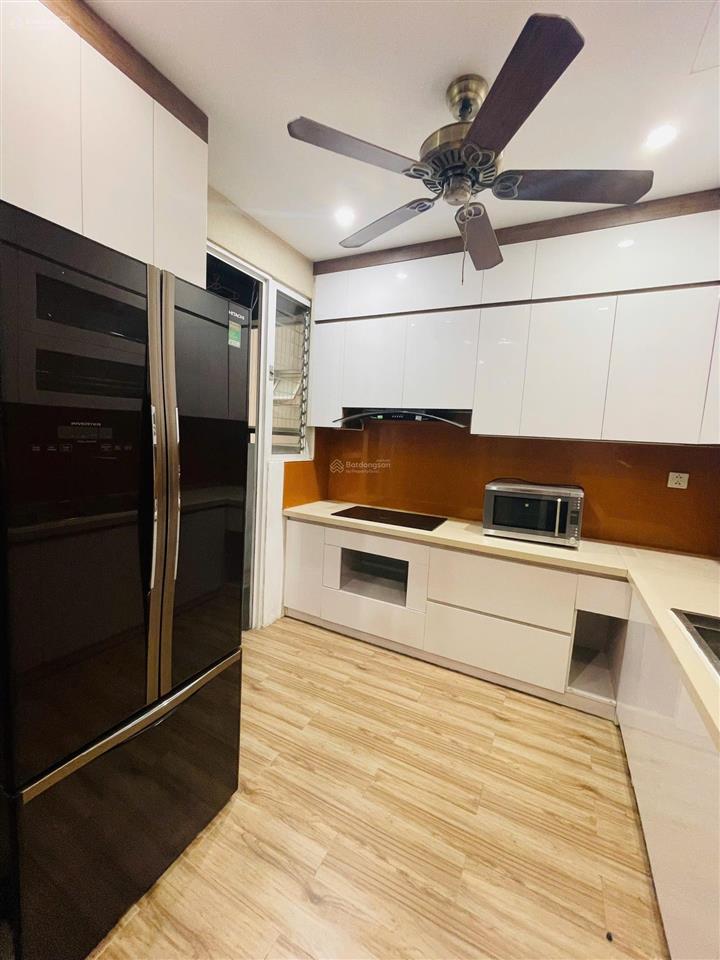 Cho thuê cc seasons avenue, 18 triệu, 100m2, 3pn full nội thất đẹp, đầy đủ tiện nghi dọn vào ở ngay