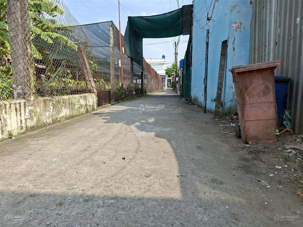 Em phương bán gấp lô đất tại hương lộ 11, bình chánh 2,8 tỷ 150m2.