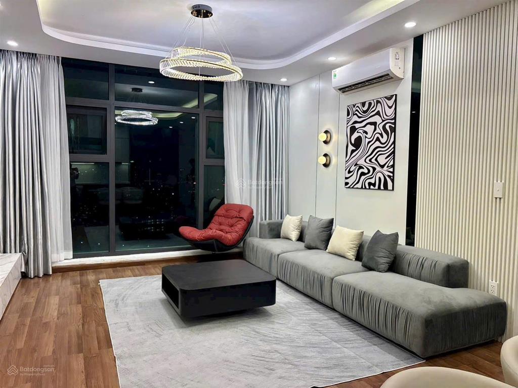 (mới) cần bán gấp căn hộ 117m nội thất đầy đủ cực đẹp, view hồ công tại thăng long n01 từ 10.1 tỷ