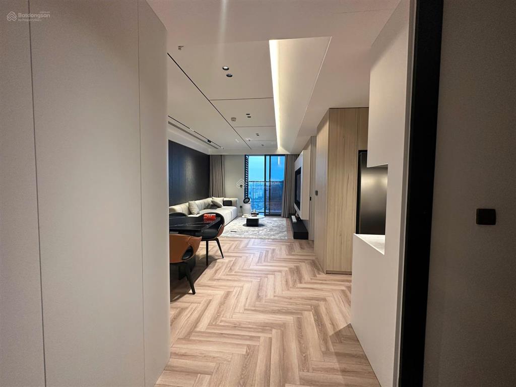(mới) cần bán gấp căn 3pn full nội thất đẹp view hồ sẵn ở tại d'capitale trần duy hưng, giá 10 tỷ