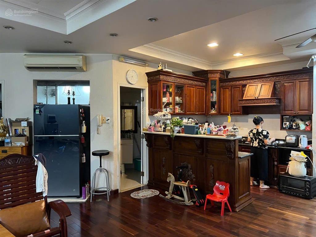 Bán căn hộ 3 phòng ngủ  dt 140m2 cao ốc an thịnh q2 giá 9.3 tỷ thương lượng