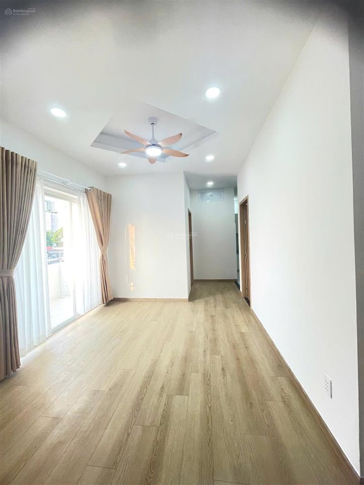 Cần bán căn góc chung cư 5 tầng đẹp giá 3.85 tỷ thương lượng