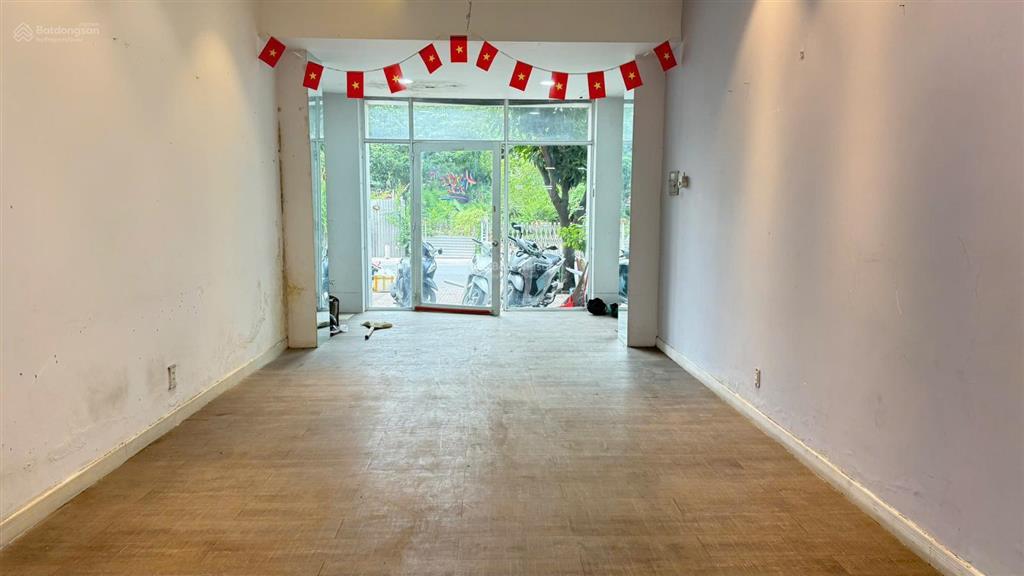 Cho thuê nhà mặt tiền nguyễn hoàng q2 giá 34tr/tháng