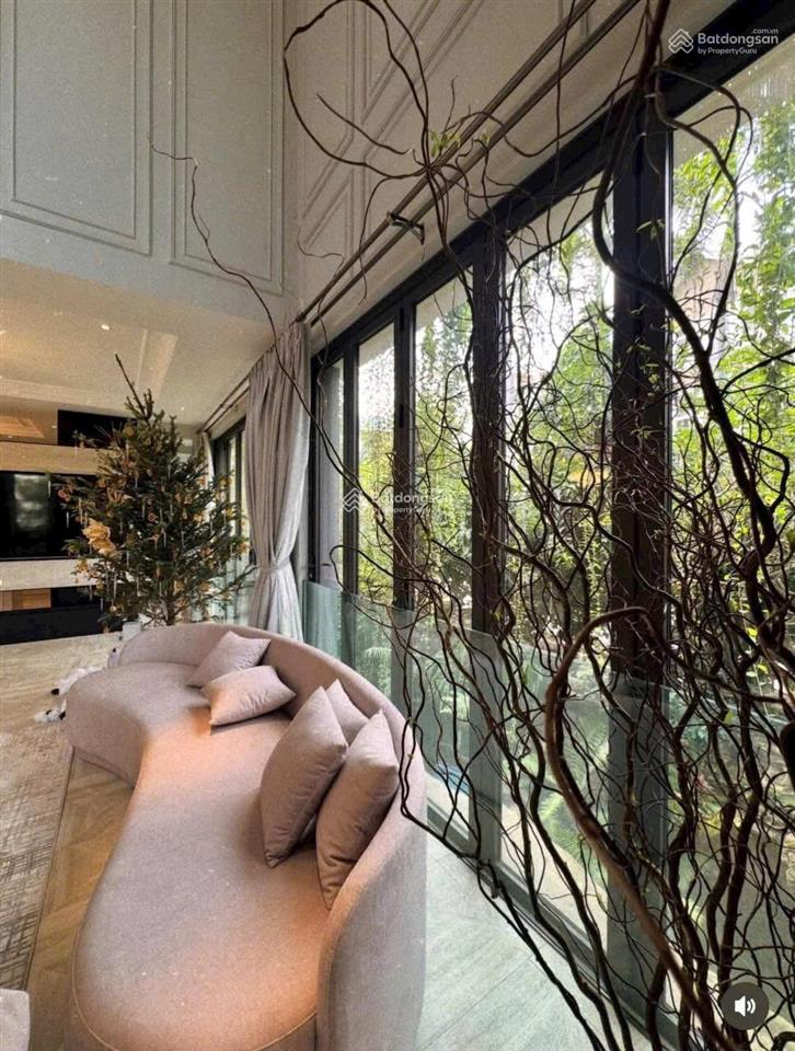 Chính chủ cho thuê bt phú mỹ hưng  q7 , 370m2  căn góc 3 mặt tiền có thang máy.giá 315tr/tháng tl