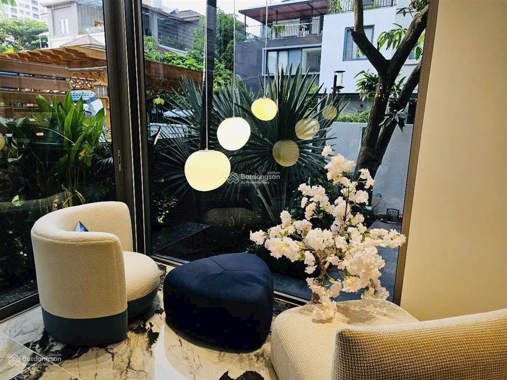 Cho thuê biệt thự hưng thái  khu compound an ninh , dt302m2  nhà mới đẹp, full nội thất cao cấp