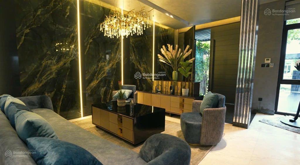 Cho thuê biệt thự hưng thái  khu compound an ninh , dt302m2  nhà mới đẹp, full nội thất cao cấp