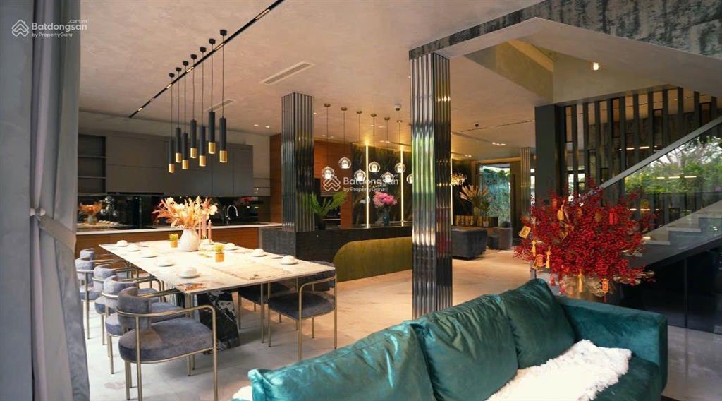 Cho thuê biệt thự hưng thái  khu compound an ninh , dt302m2  nhà mới đẹp, full nội thất cao cấp