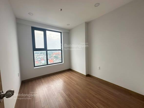Bán bcons miền đông căn 1pn ngay metro, tầng trung view đẹp, sổ hồng sẵn