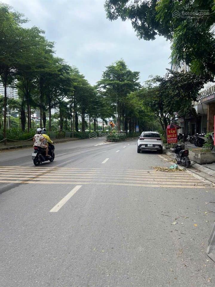 Nhà đẹp phố đường bưởi trung tâm ba đình, mặt tiền rộng 4m, gần hồ tây.  ngay c. huệ 0971 472 ***