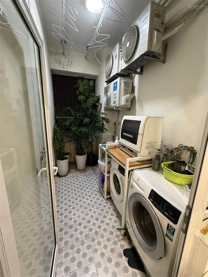 Bán nhanh căn hộ cc c14 định công giá 5.3 tỷ, ban công đông nam thoáng mát