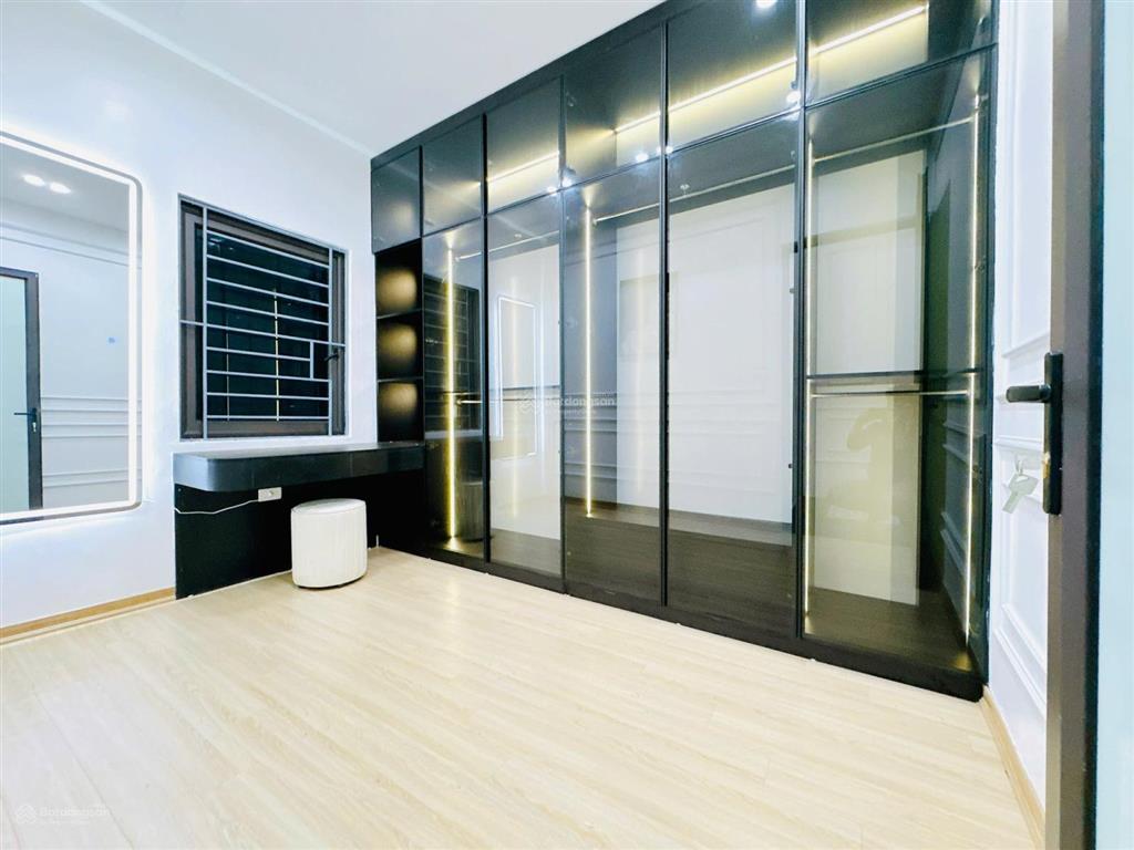 Chính chủ cần bán căn 3 ngủ 103m2 five star giá 8 tỷ 950 triệu, giá tốt quận thanh xuân