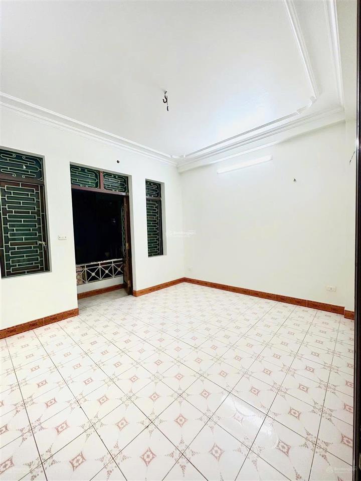 Cho thuê nhà phố nguyên căn phố hoàng văn thái thanh xuân hà nội giá 15.5tr/tháng