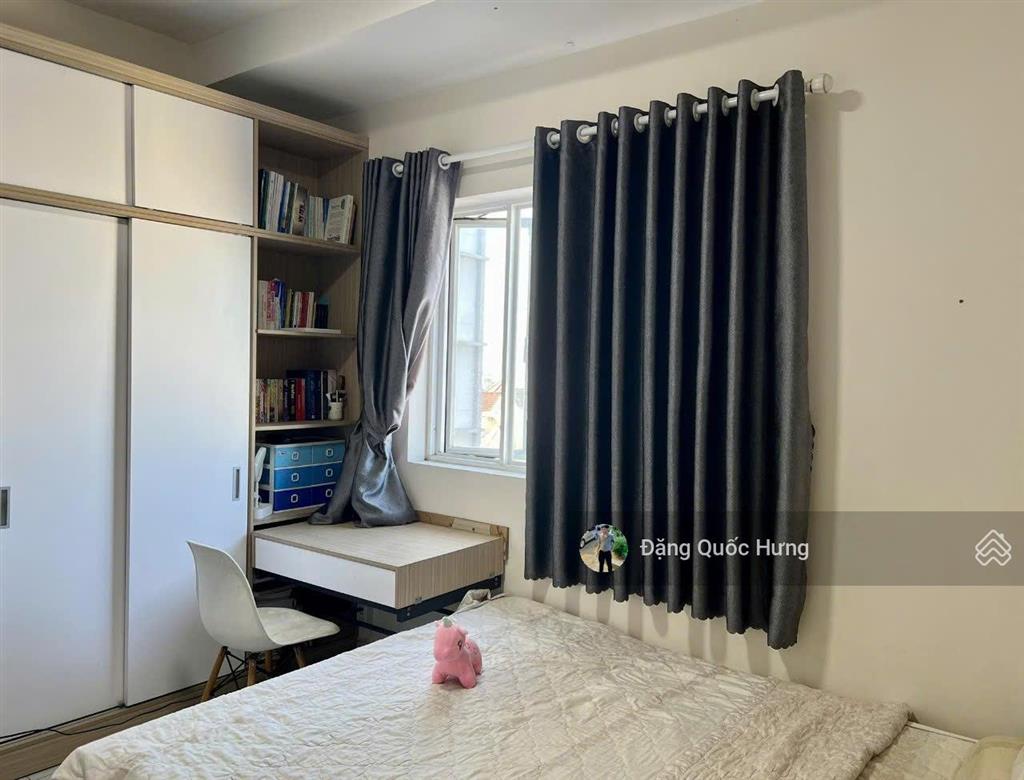 Bán chung cư quận 6, có sổ hồng, chung cư summer square, dt 65m2, 2pn, 2wc giá 3,3 tỷ