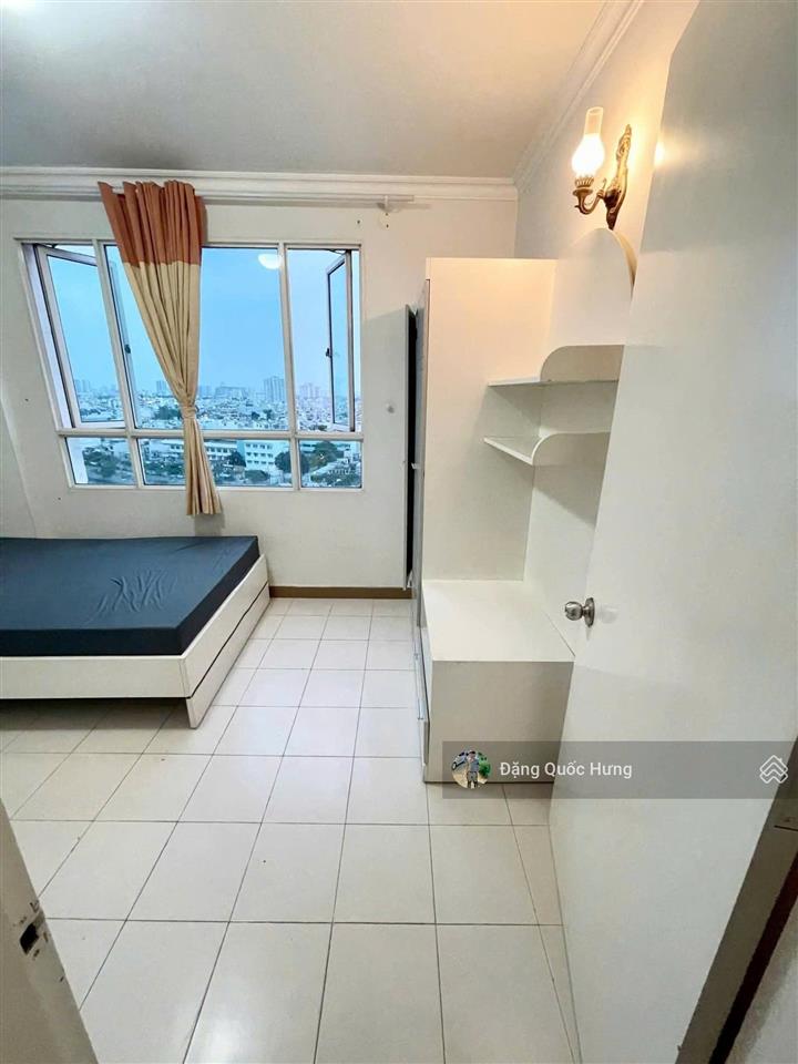 Bán căn hộ , 8x plus, 2pn, 2wc (sổ hồng 2022) 2,95 tỷ  quốc hưng 0909 927 *** xem nhà ạ