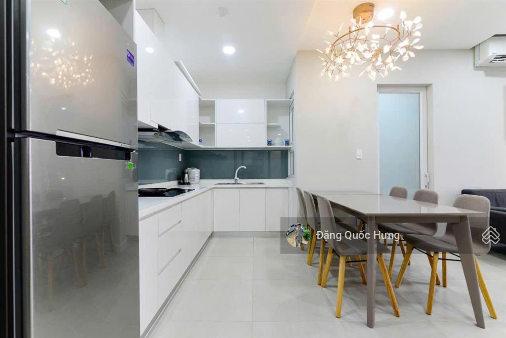 Cho thuê căn hộ hùng vương plaza, dt 135m2, 2pn, 3wc, chủ cho thuê nhanh giá 22tr/th